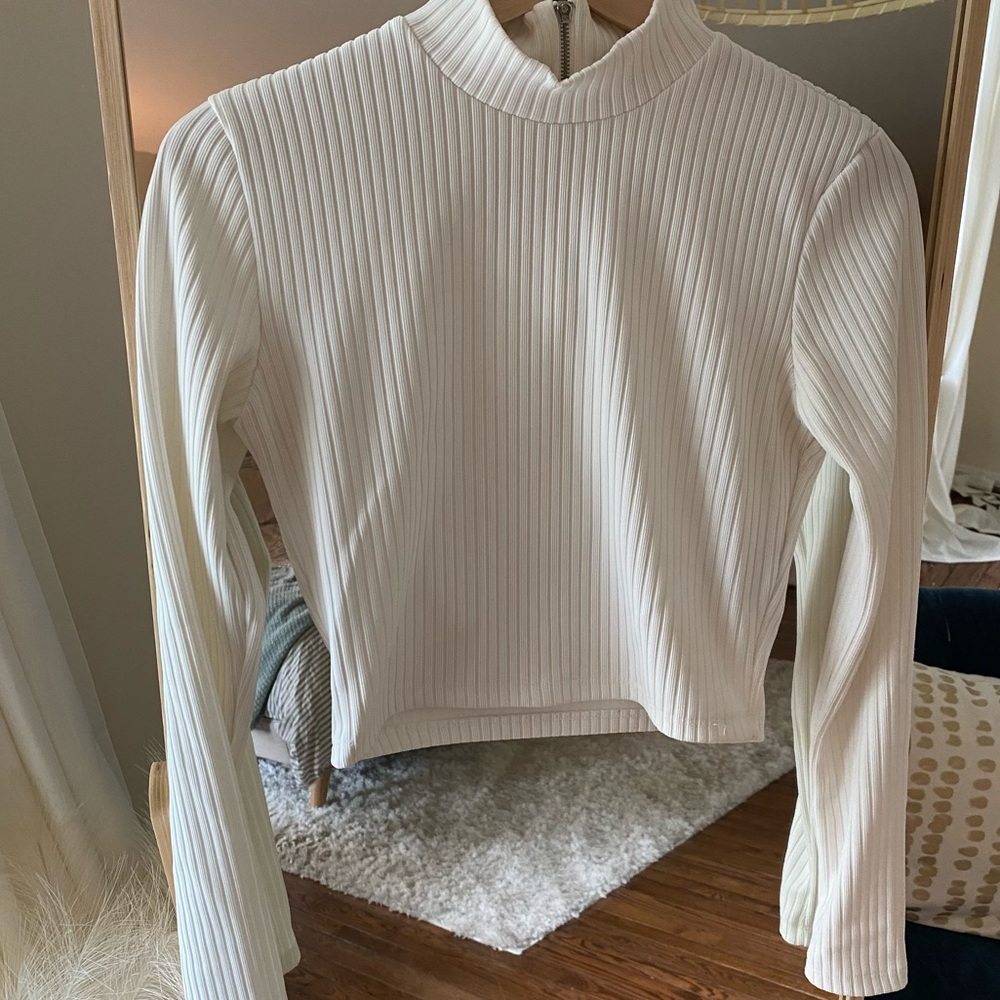 Forever 21 - Crop Turtle Neck